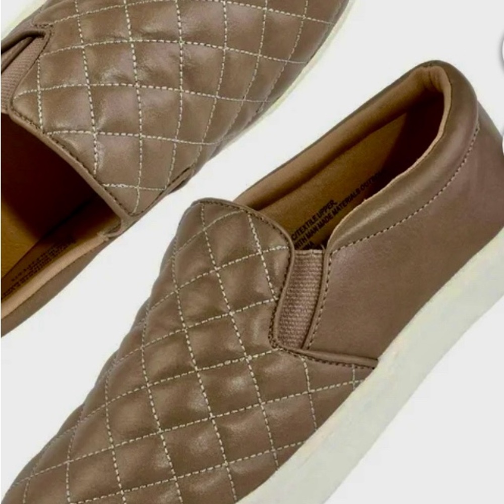 Dr. Scholl's Brown Loafers with Quilted Design